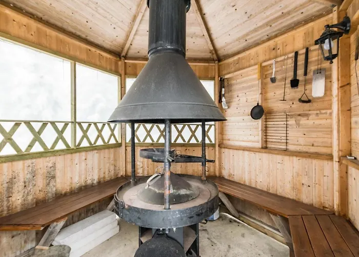 Kallionnenae By Interhome Vakantiehuis Makikyla